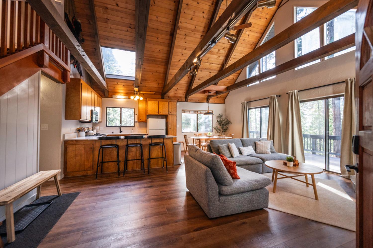 2041 Baywood View