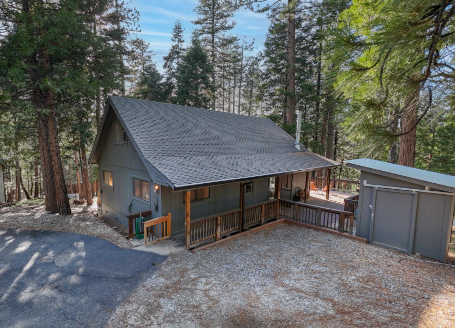 2041 Baywood View