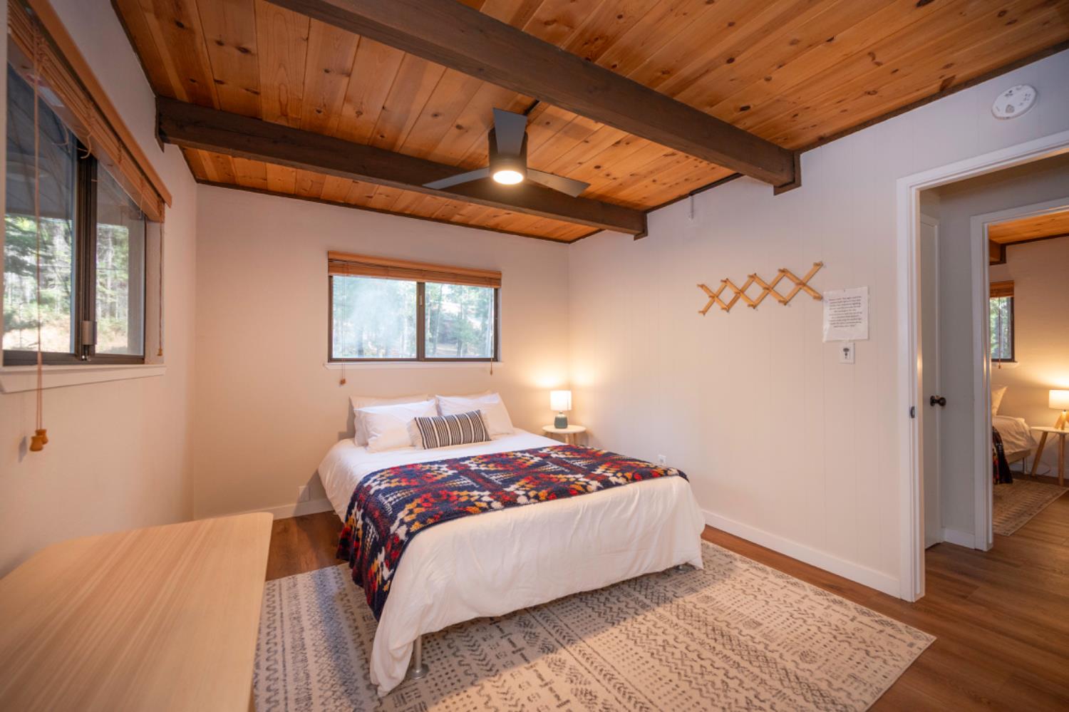 2041 Baywood View