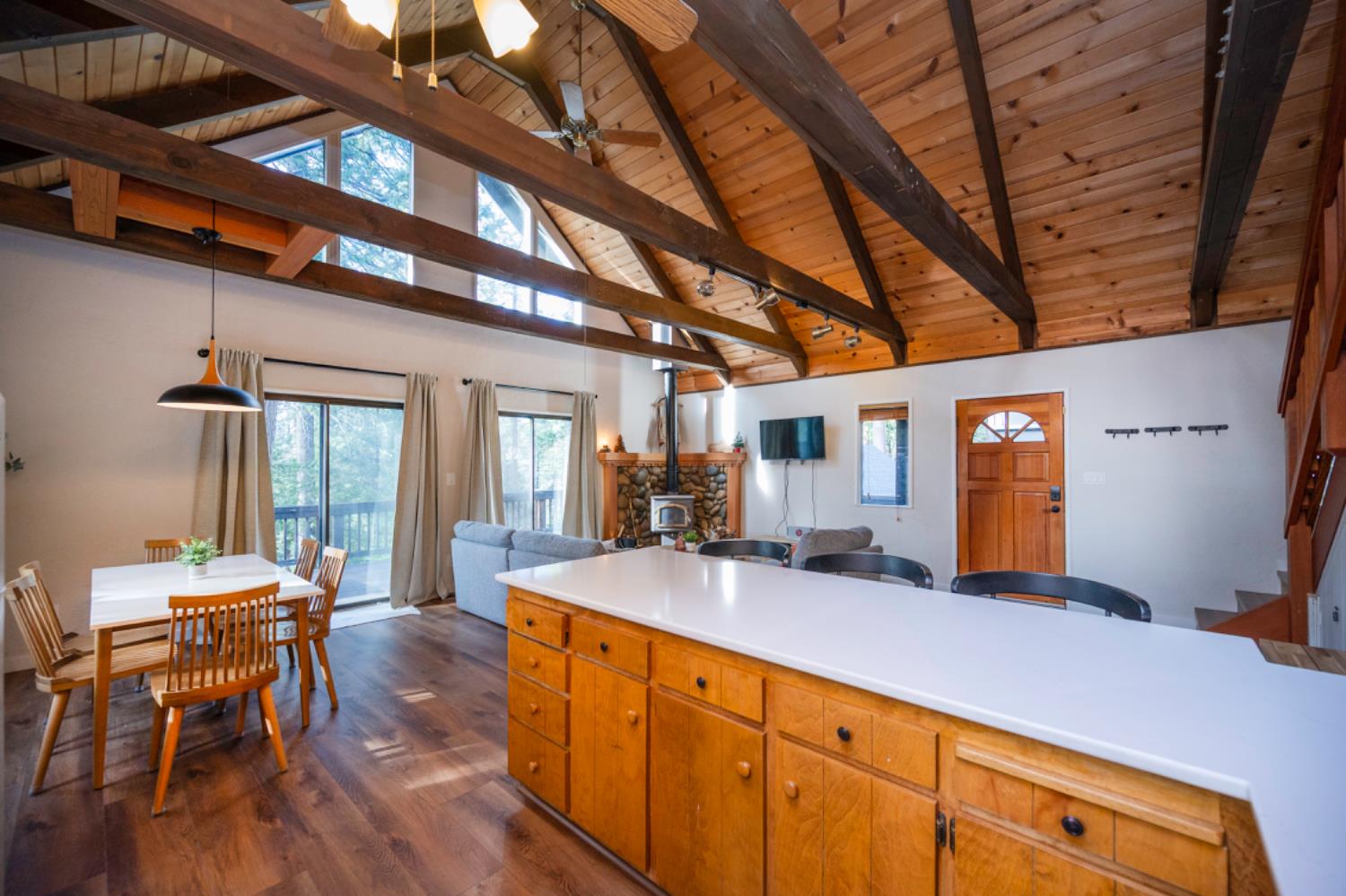 2041 Baywood View