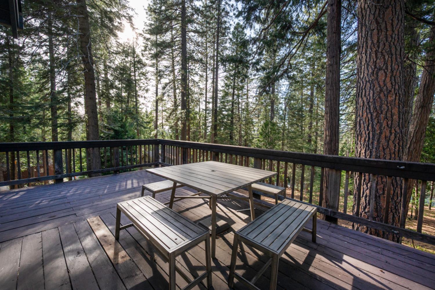 2041 Baywood View