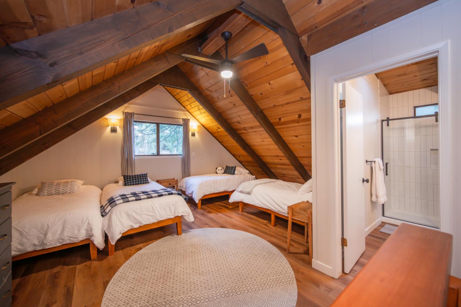 2041 Baywood View
