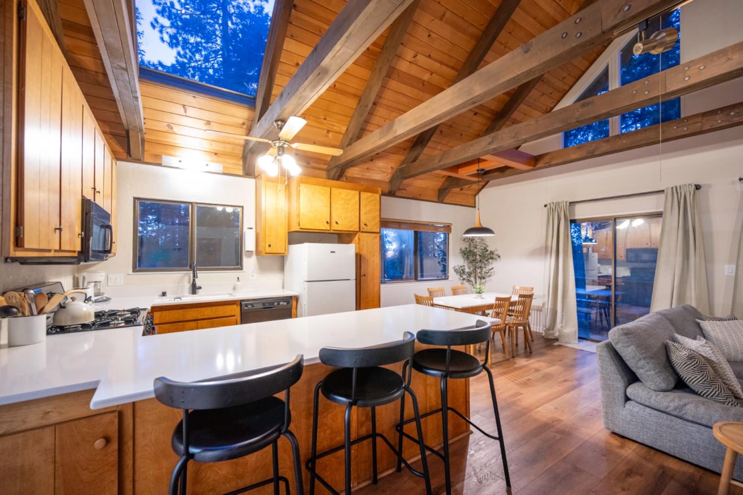 2041 Baywood View