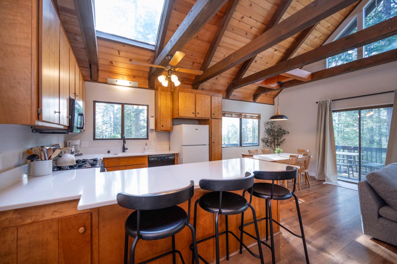 2041 Baywood View
