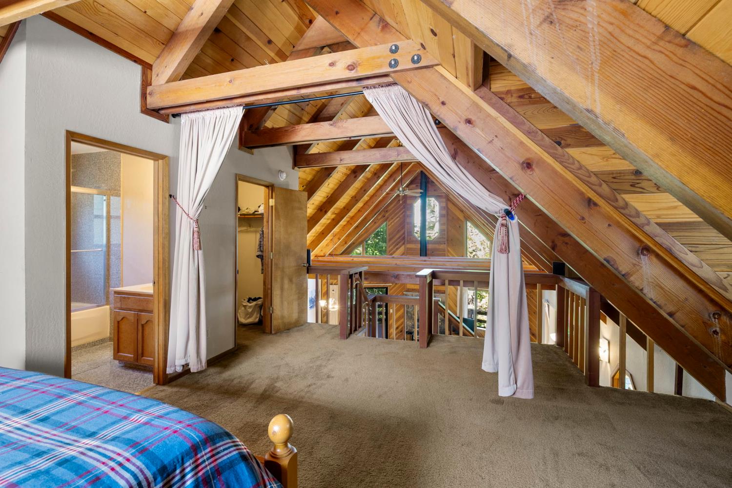 2247 Dardanelle Vista
