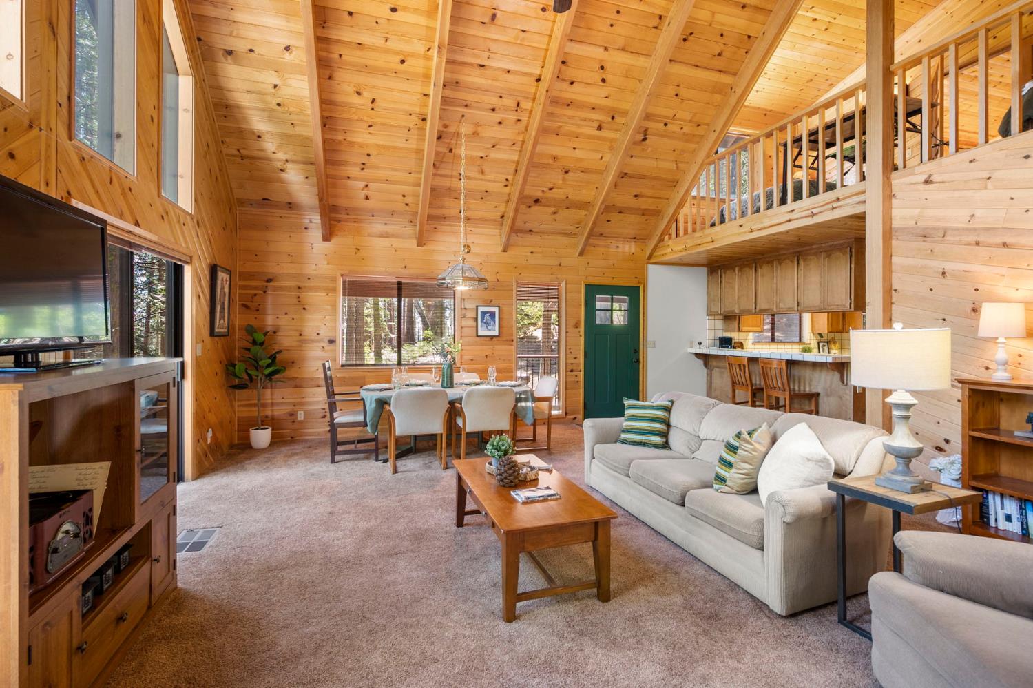 2167 Dardanelle Vista