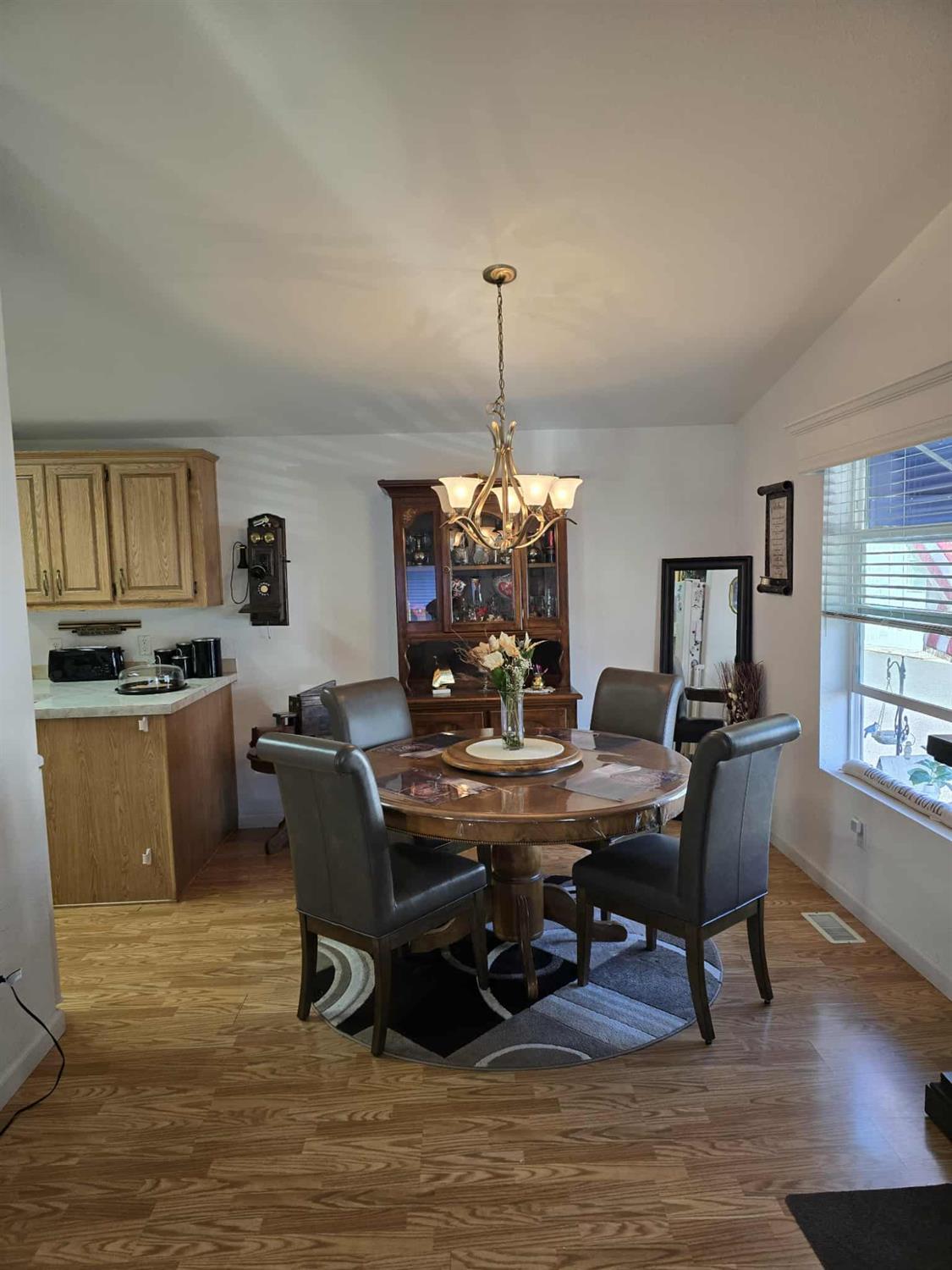 18717 mill villa