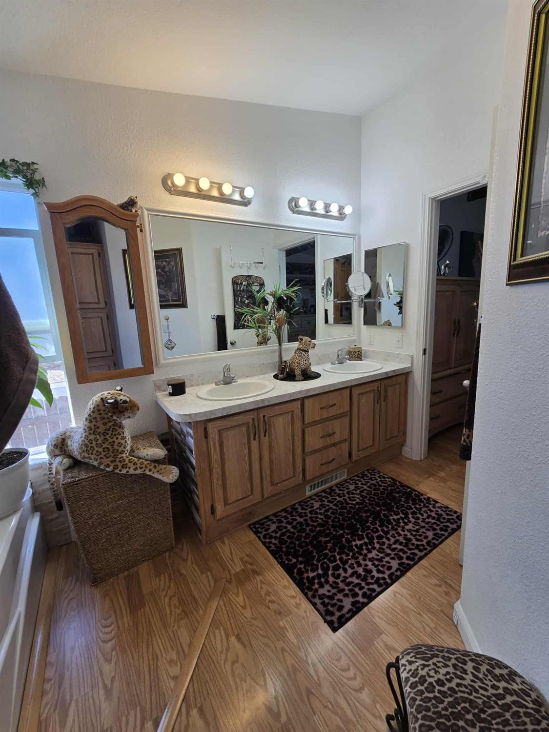 18717 mill villa