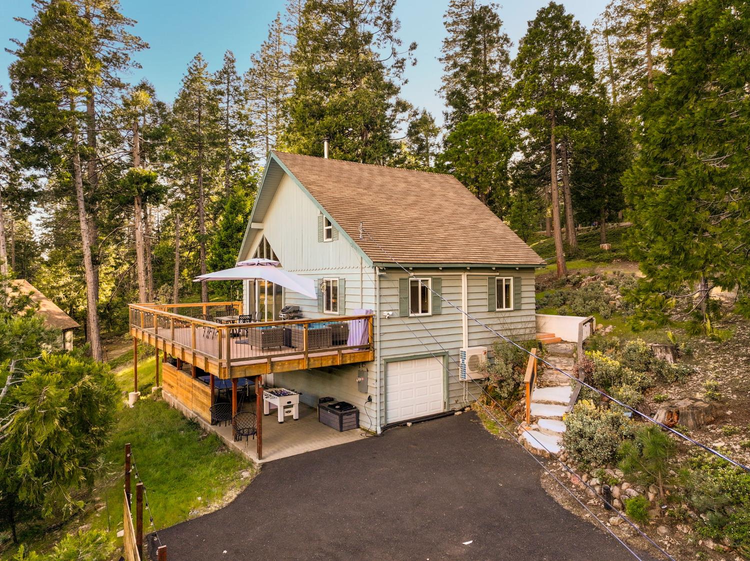 1622 Anna Lee Way