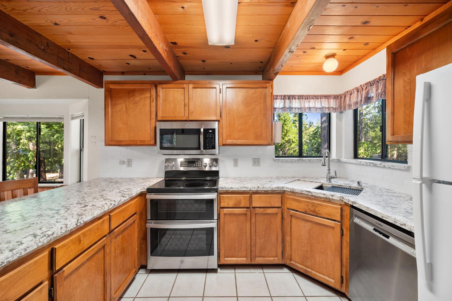 3545 Shoshone Drive