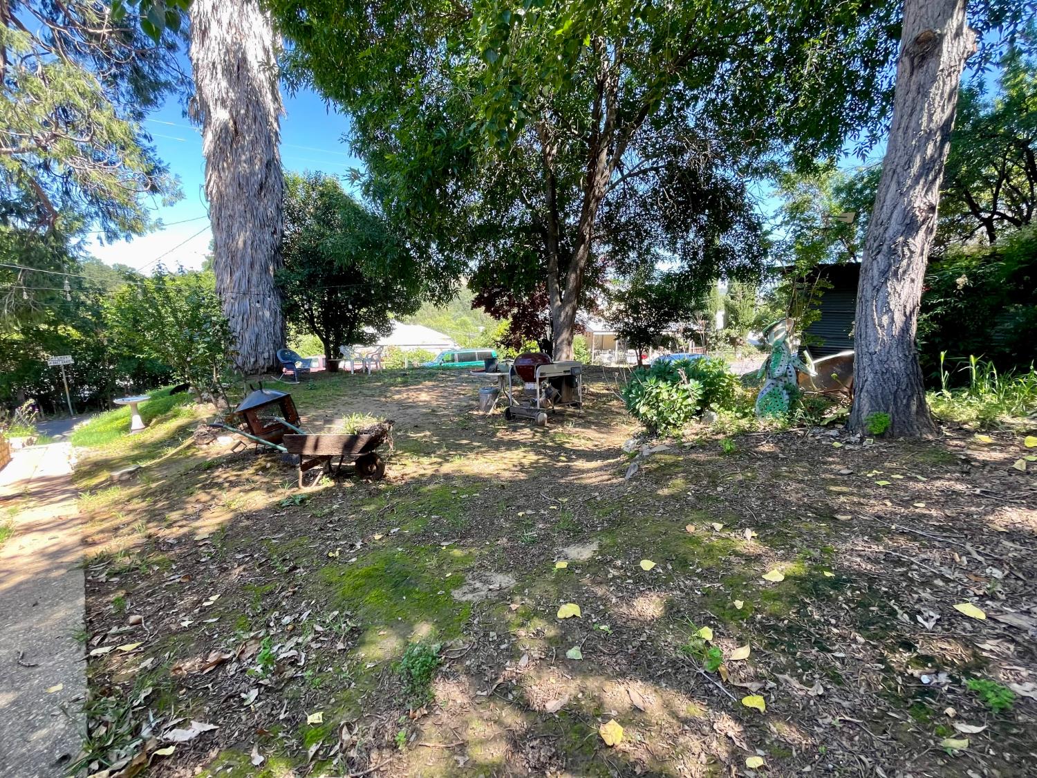 1045 Henry Place