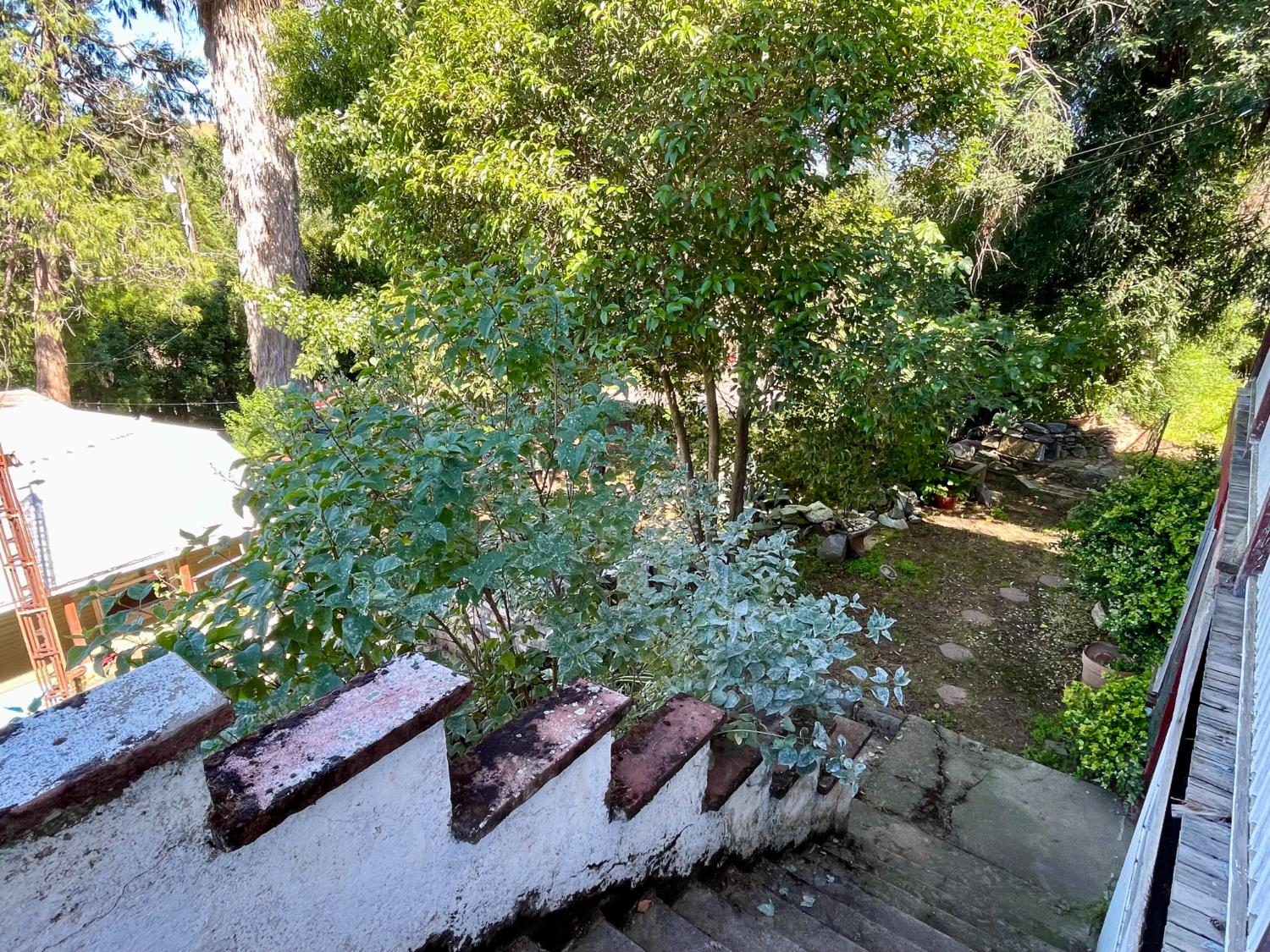 1045 Henry Place