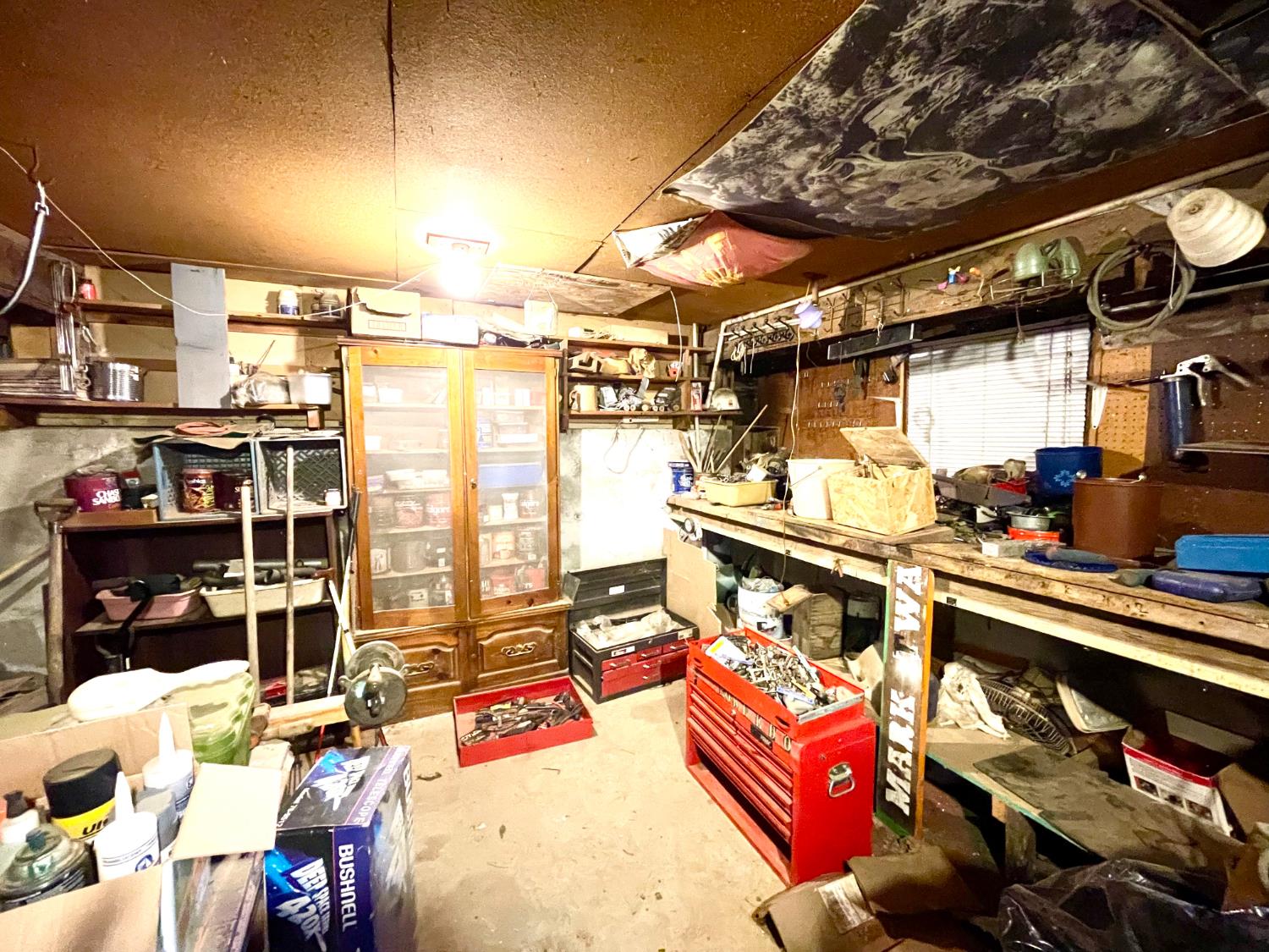 1045 Henry Place