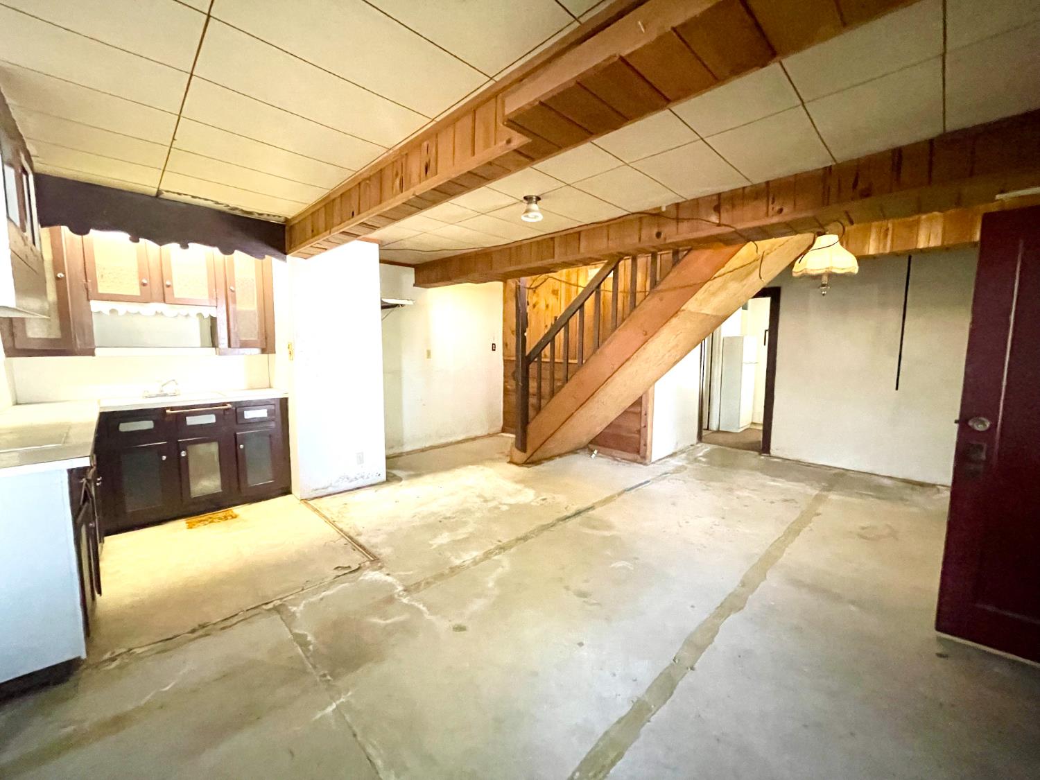 1045 Henry Place
