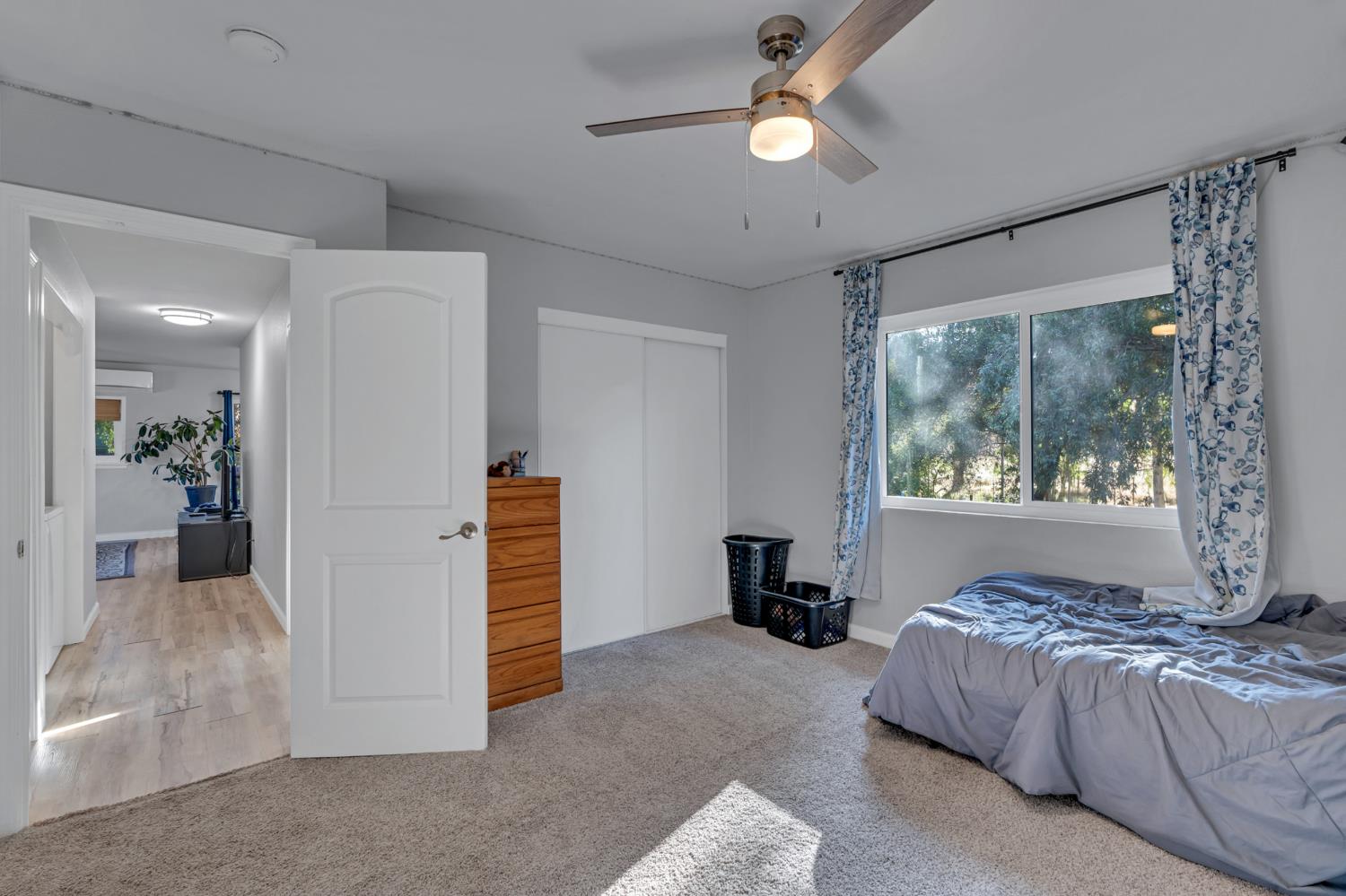 7252 Baldwin