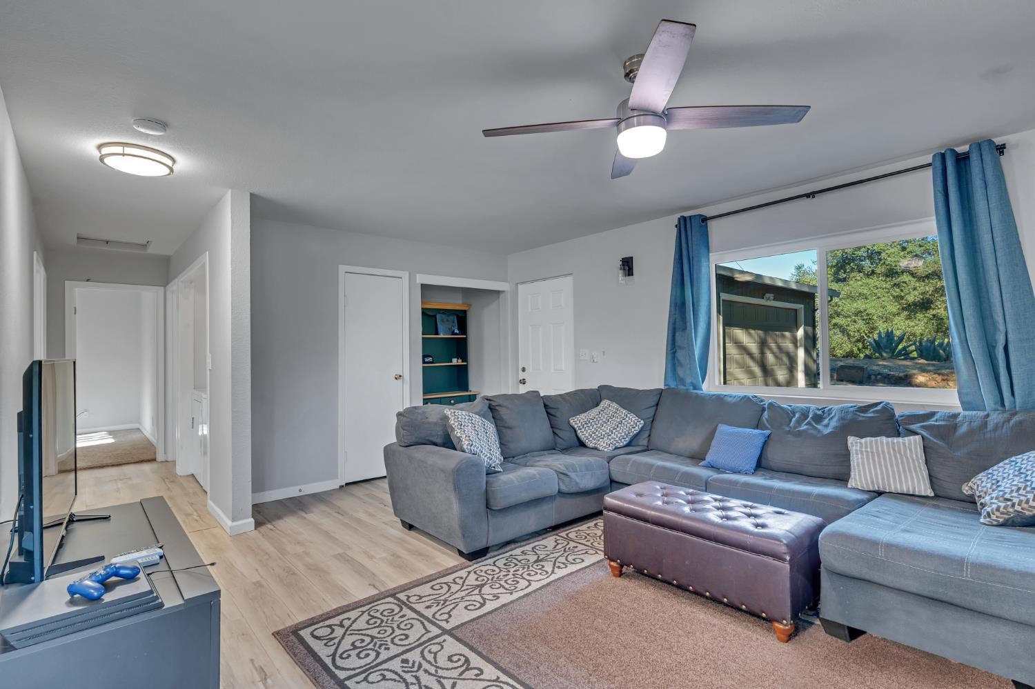 7252 Baldwin