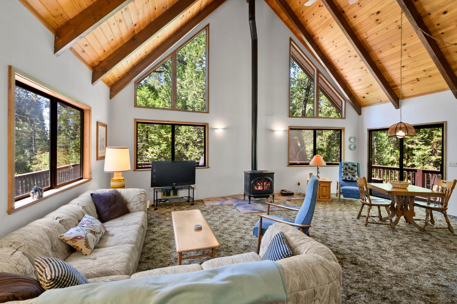 3640 Fawn Circle