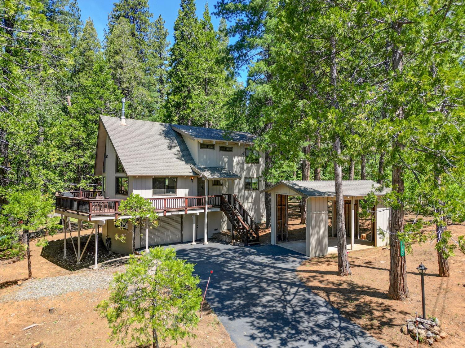 3640 Fawn Circle
