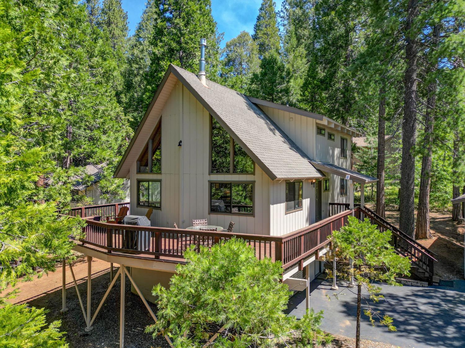 3640 Fawn Circle