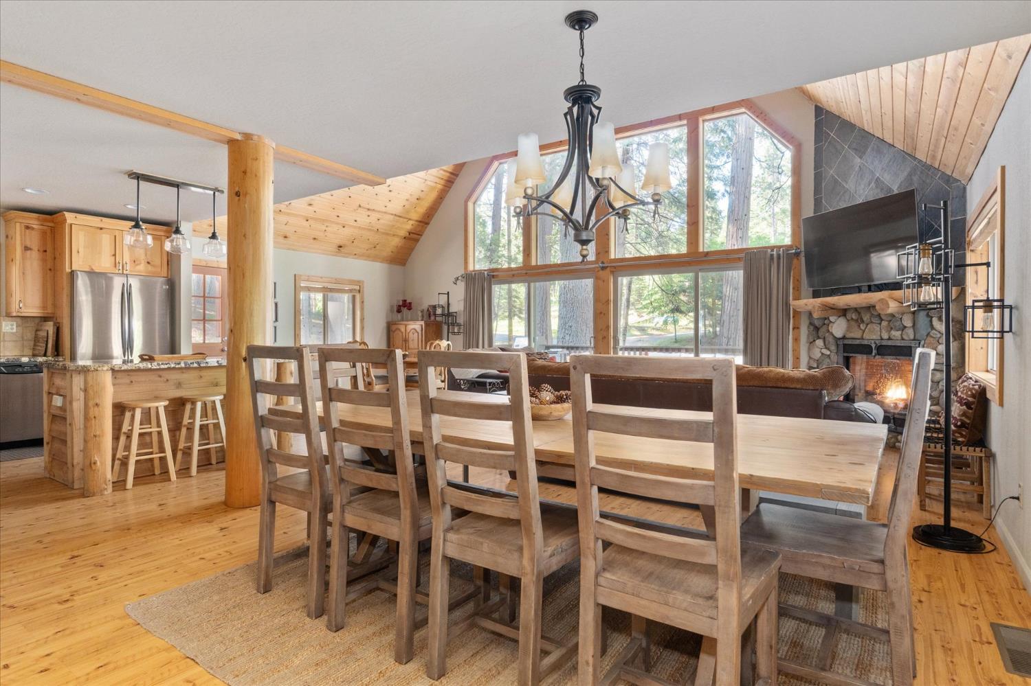 1807 Coniferous Drive