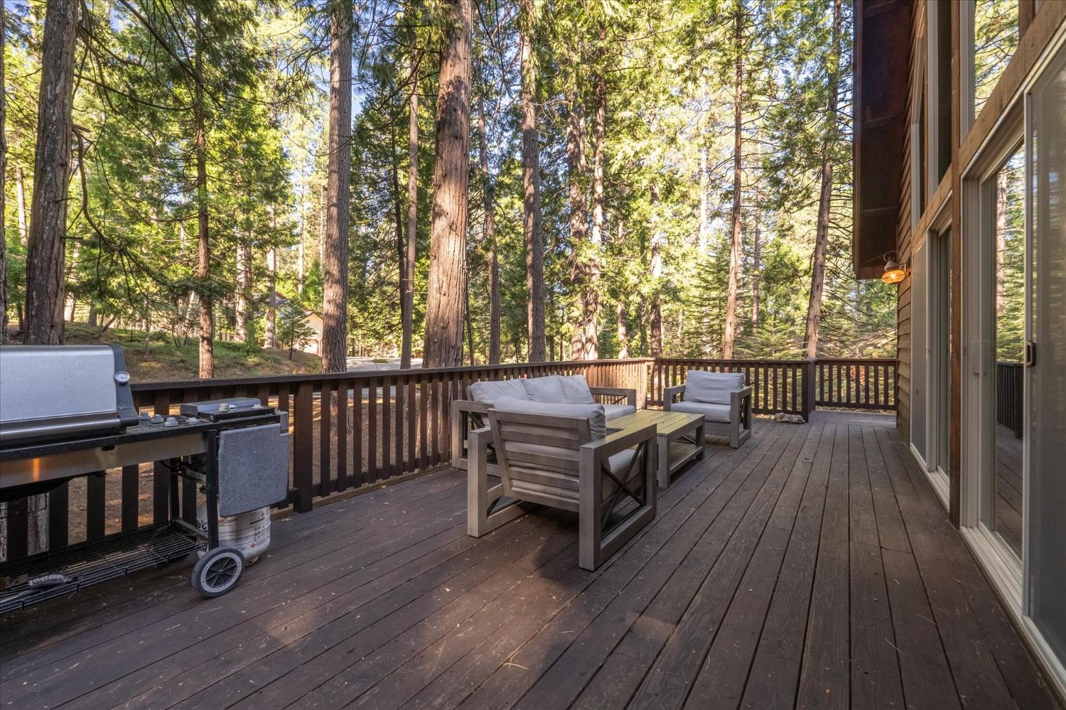 1807 Coniferous Drive