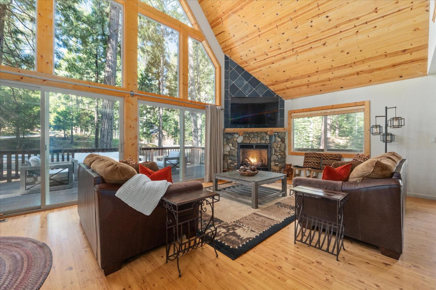 1807 Coniferous Drive