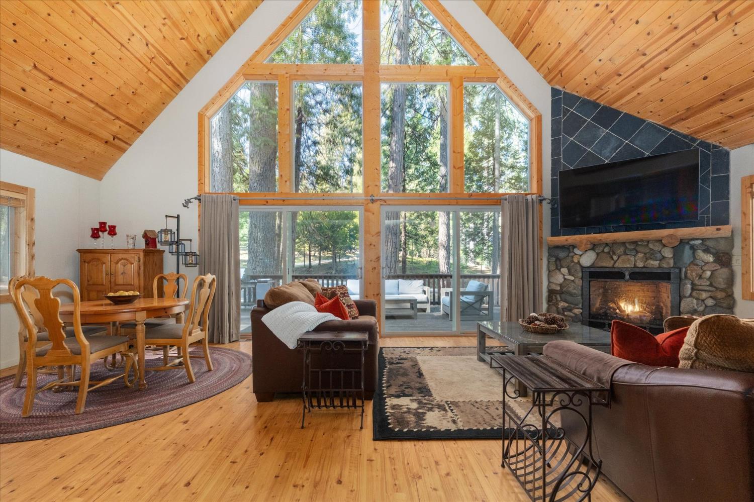 1807 Coniferous Drive