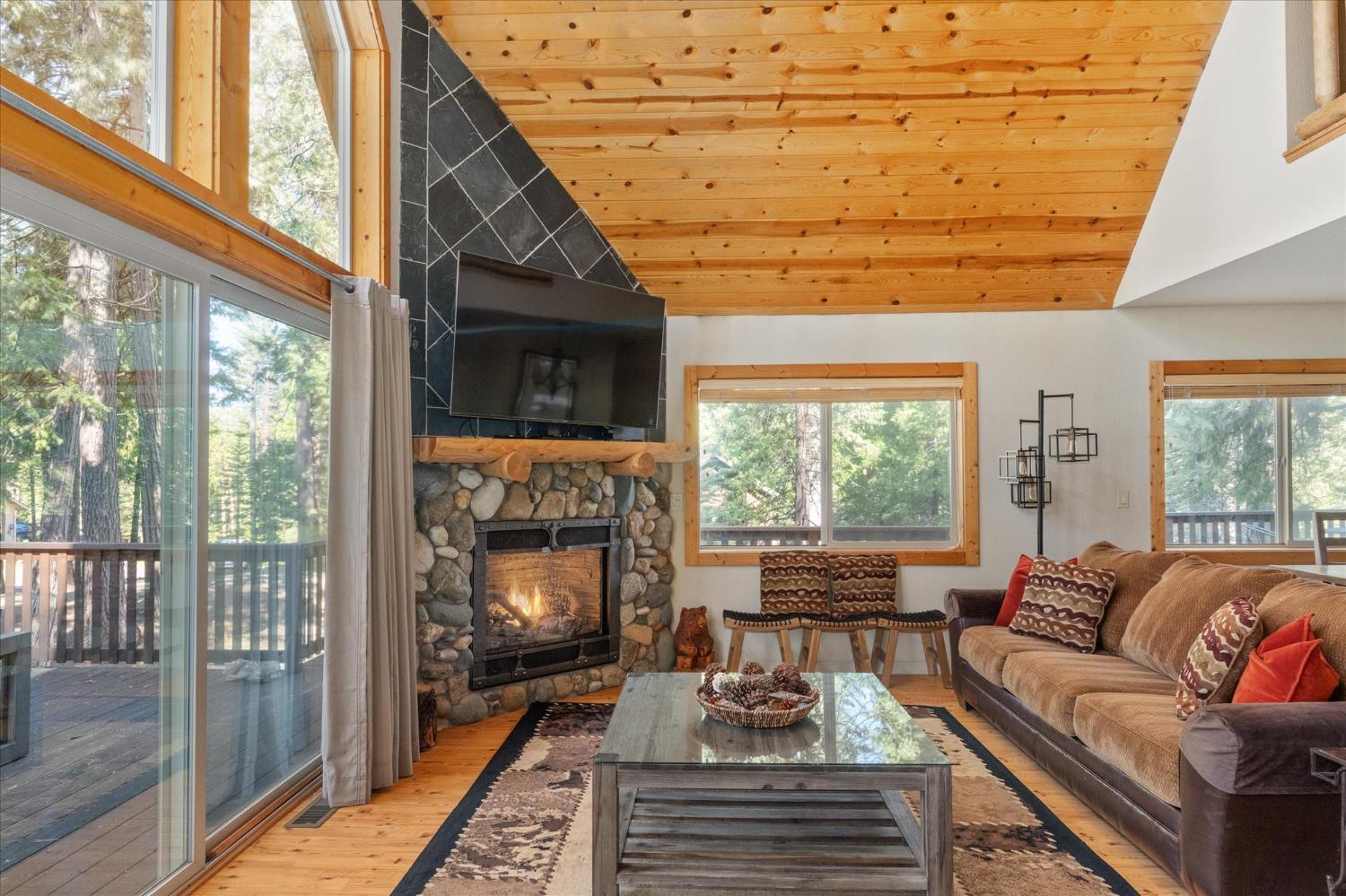 1807 Coniferous Drive