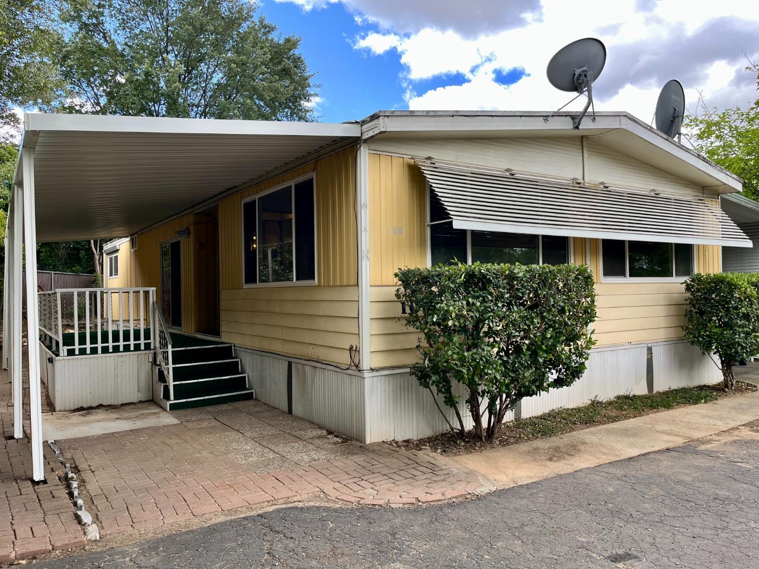 314 S Main Street 100