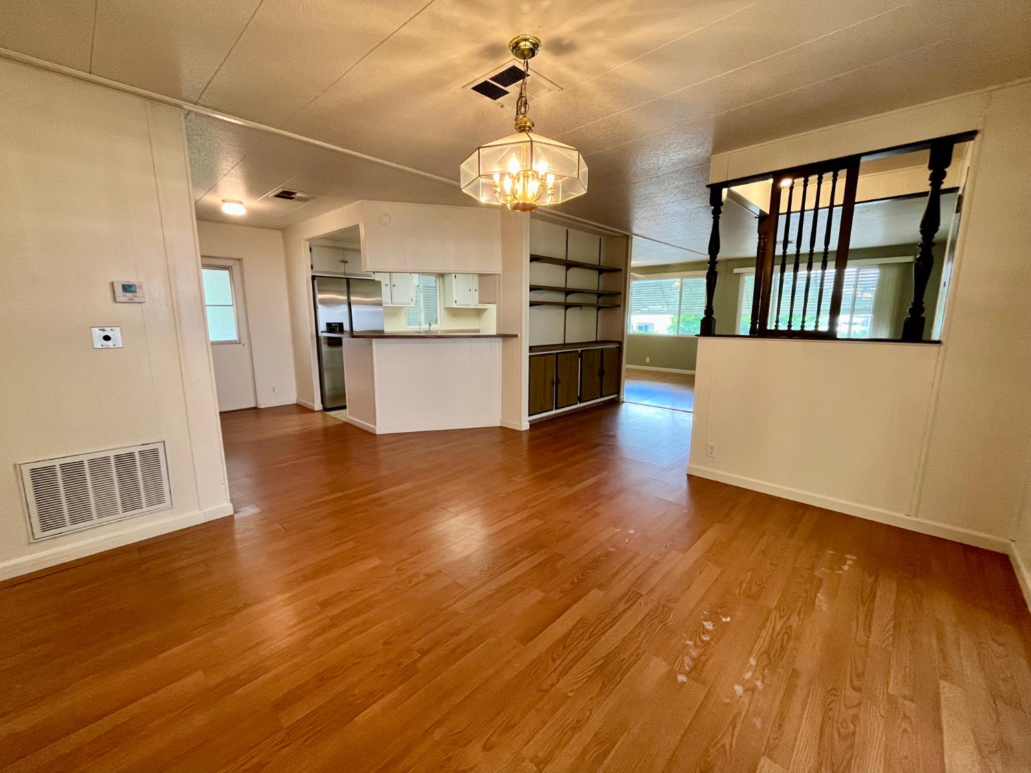 314 S Main Street 100