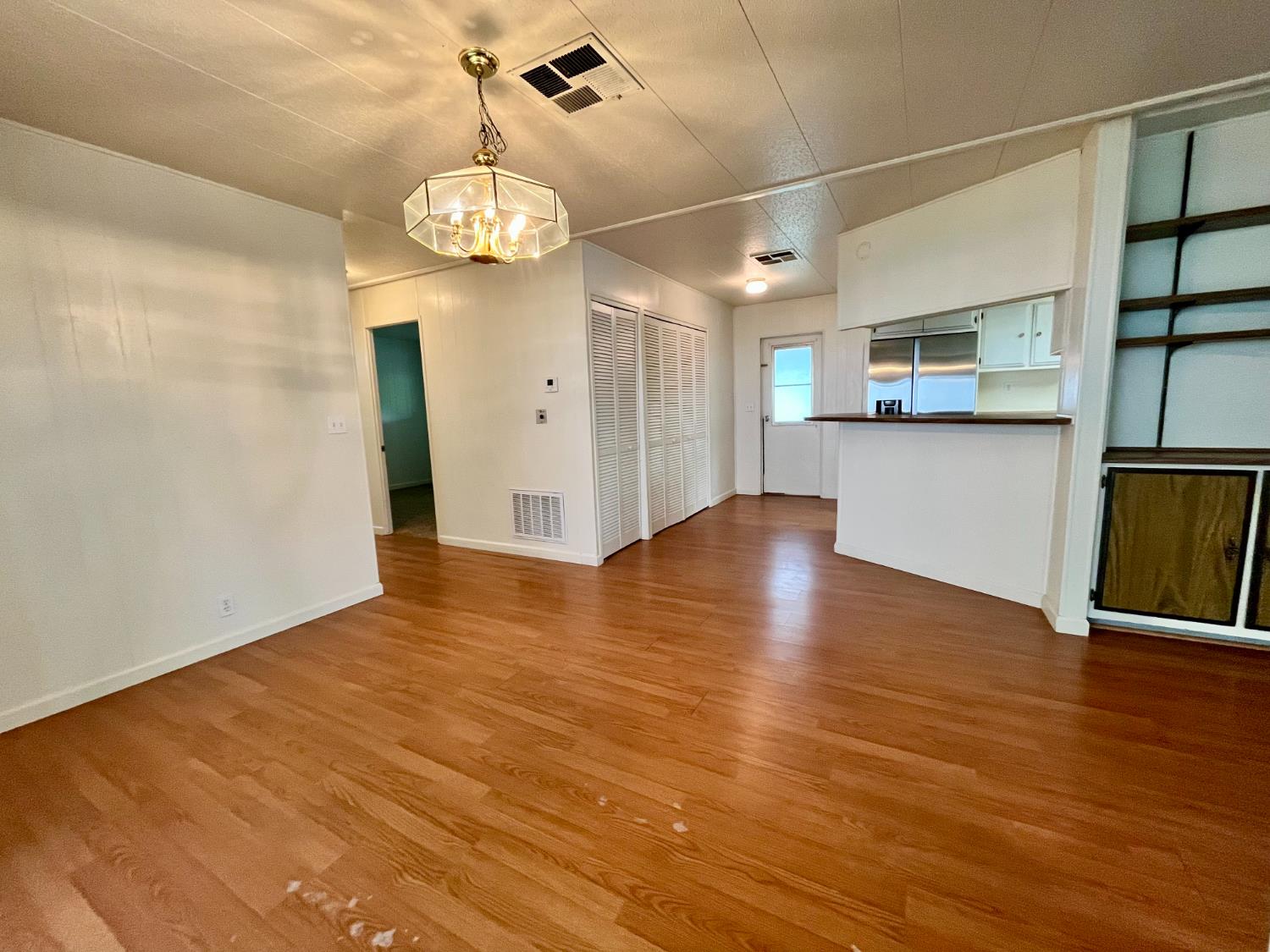 314 S Main Street 100
