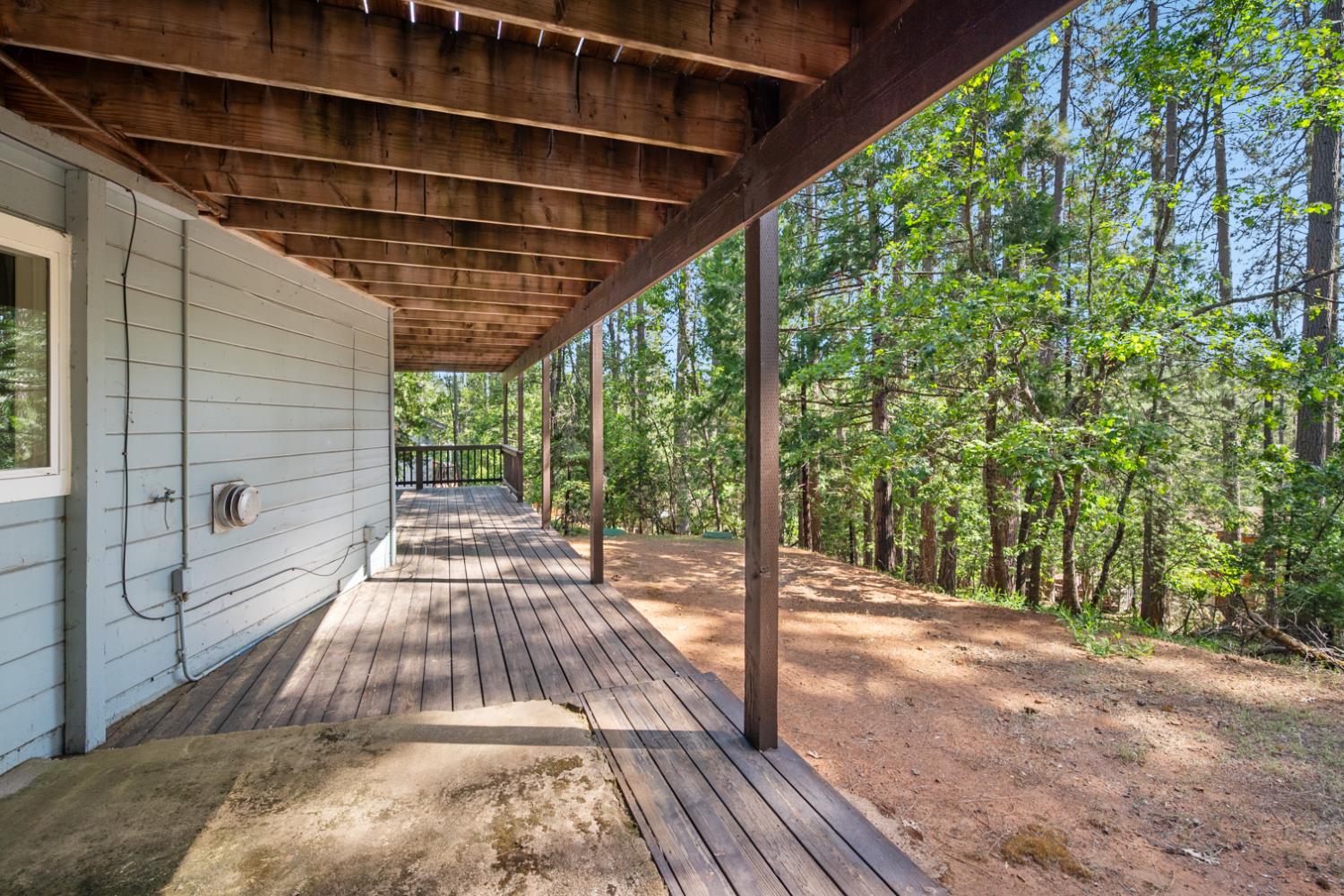 1802 Tamarack Drive