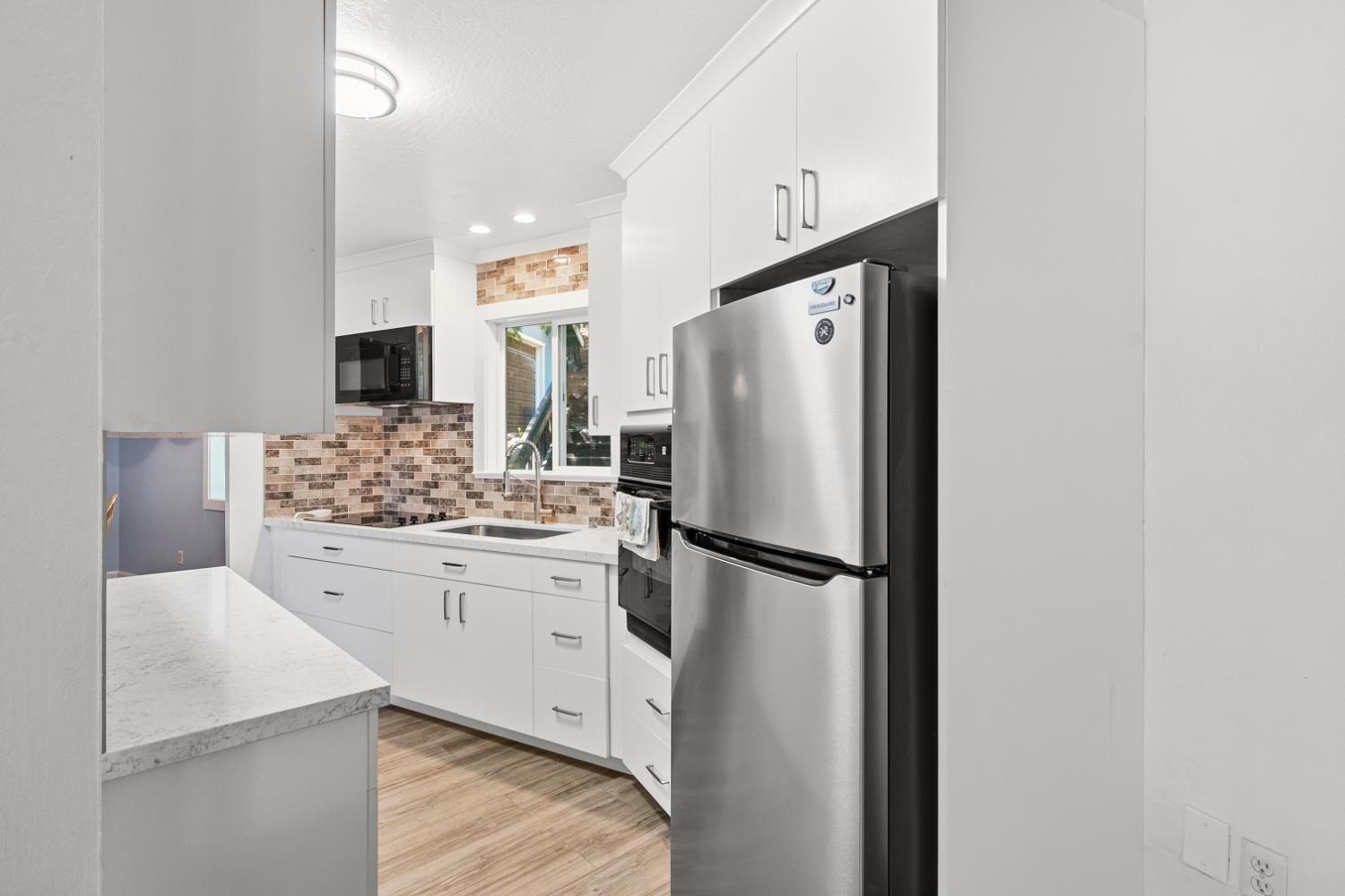1802 Tamarack Drive