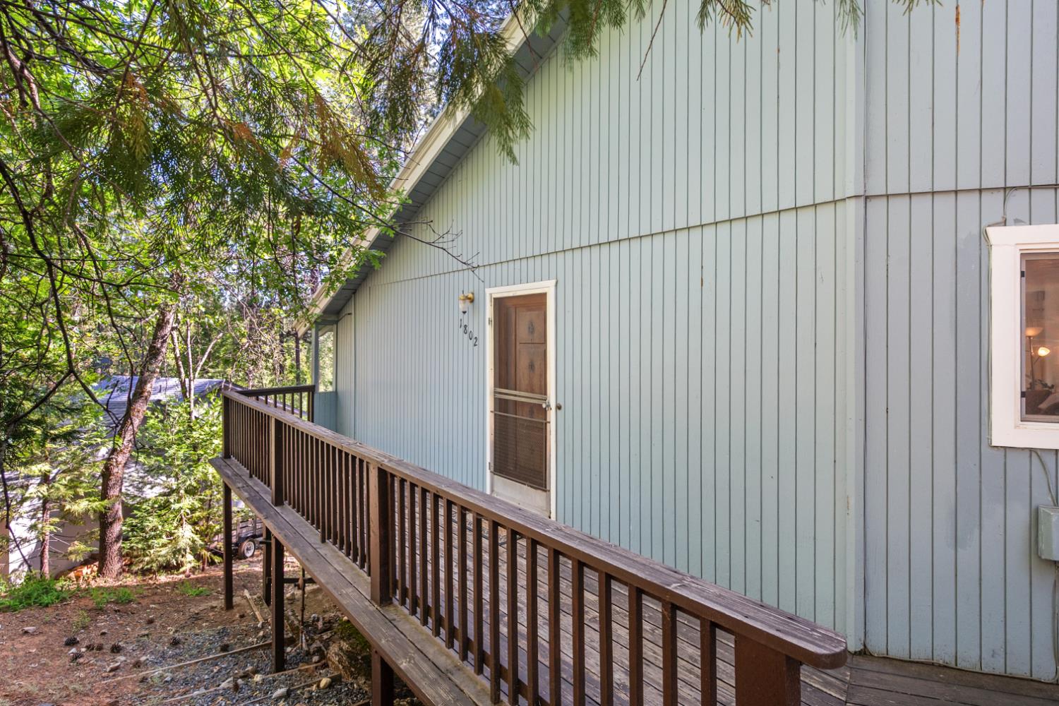 1802 Tamarack Drive