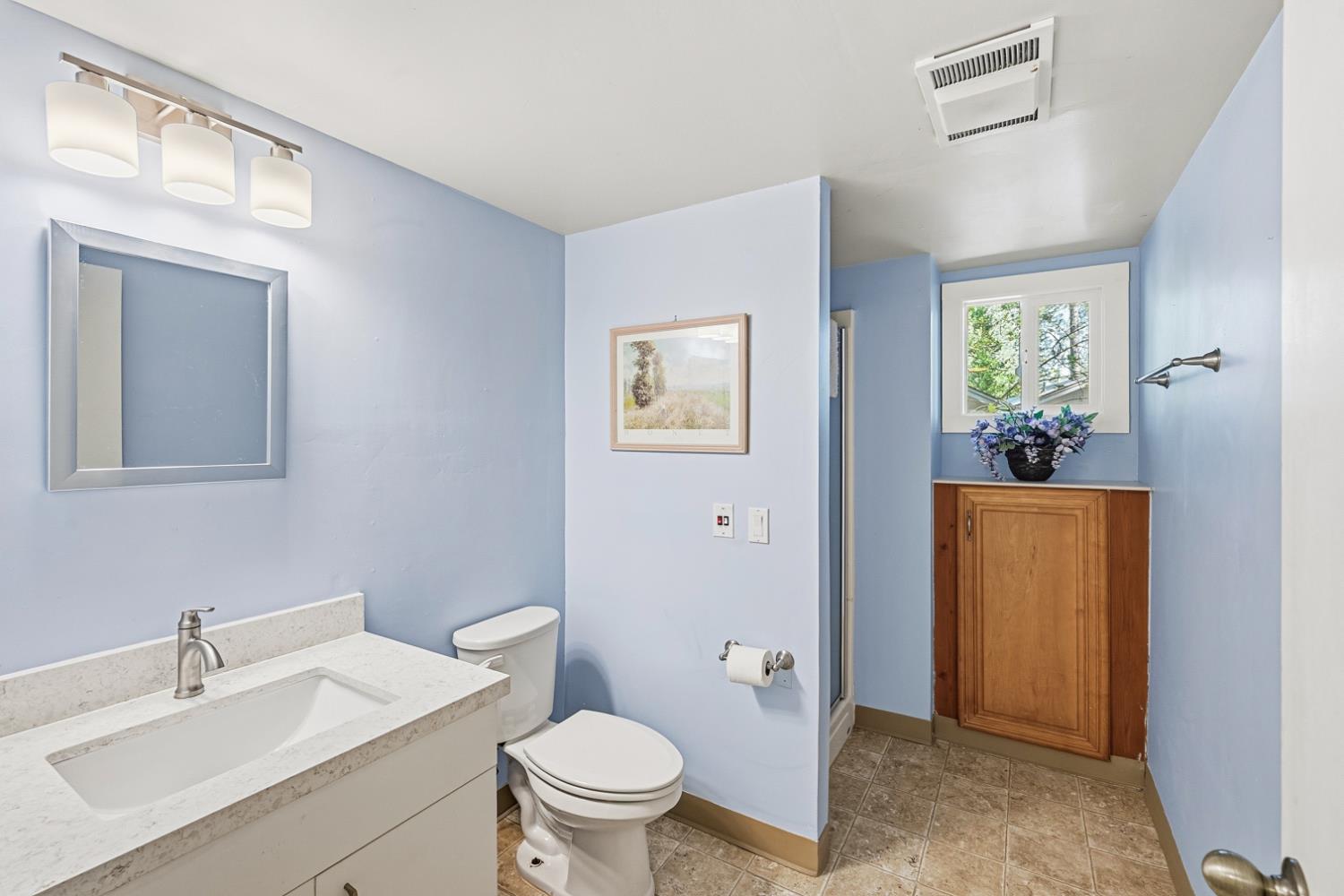 1802 Tamarack Drive
