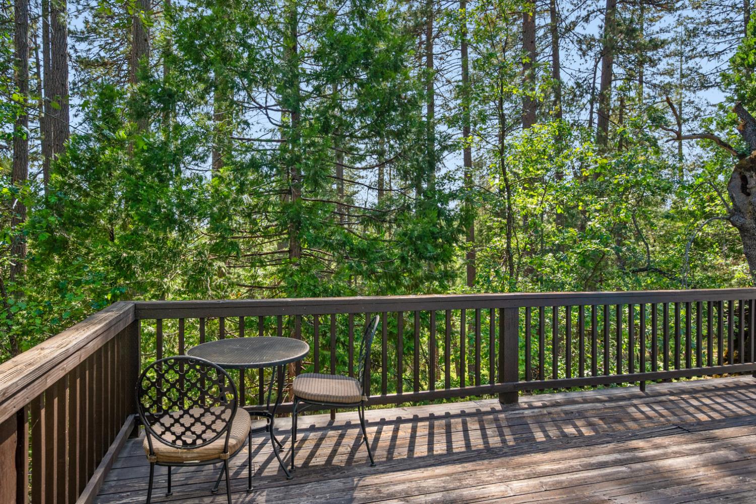 1802 Tamarack Drive