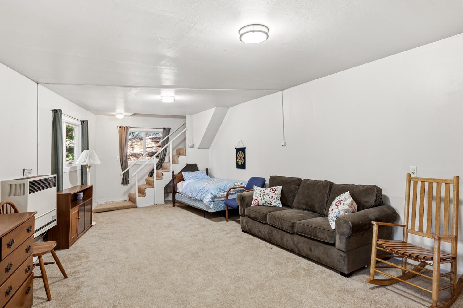 1802 Tamarack Drive