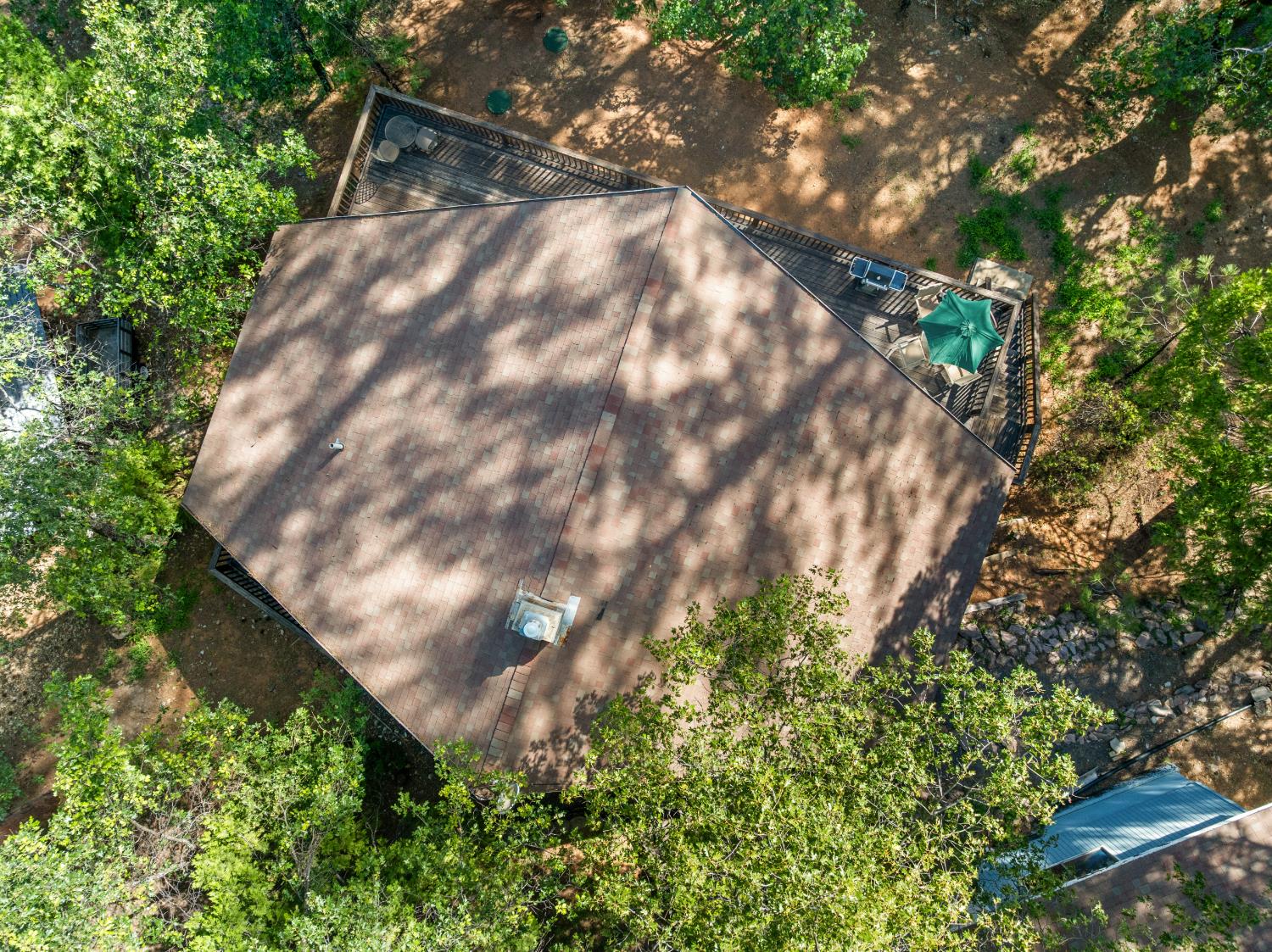 1802 Tamarack Drive