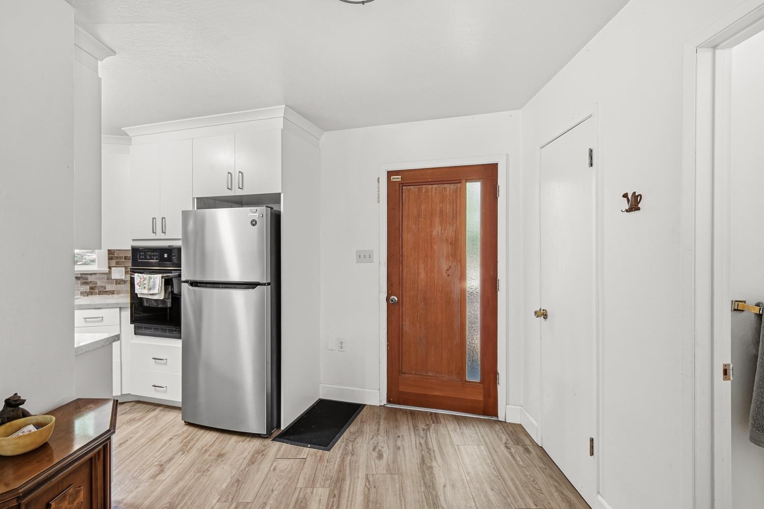1802 Tamarack Drive