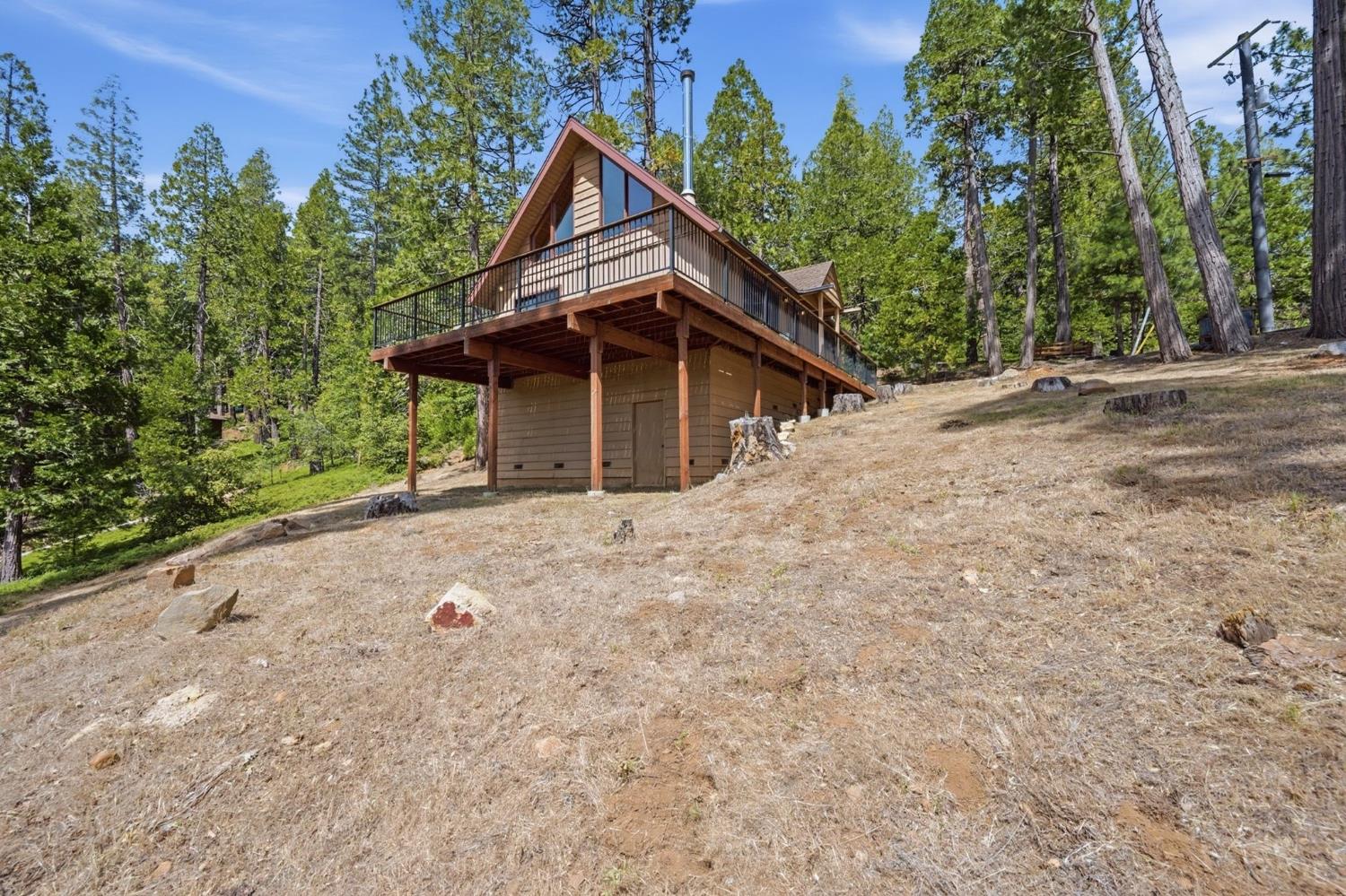 3076 Forest Lane