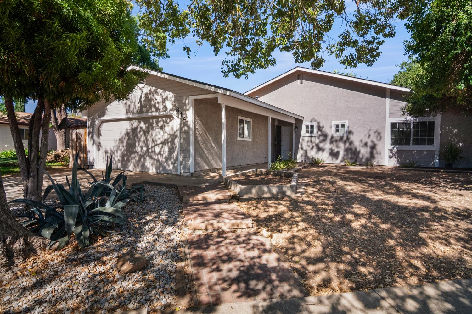 844 Emory Court