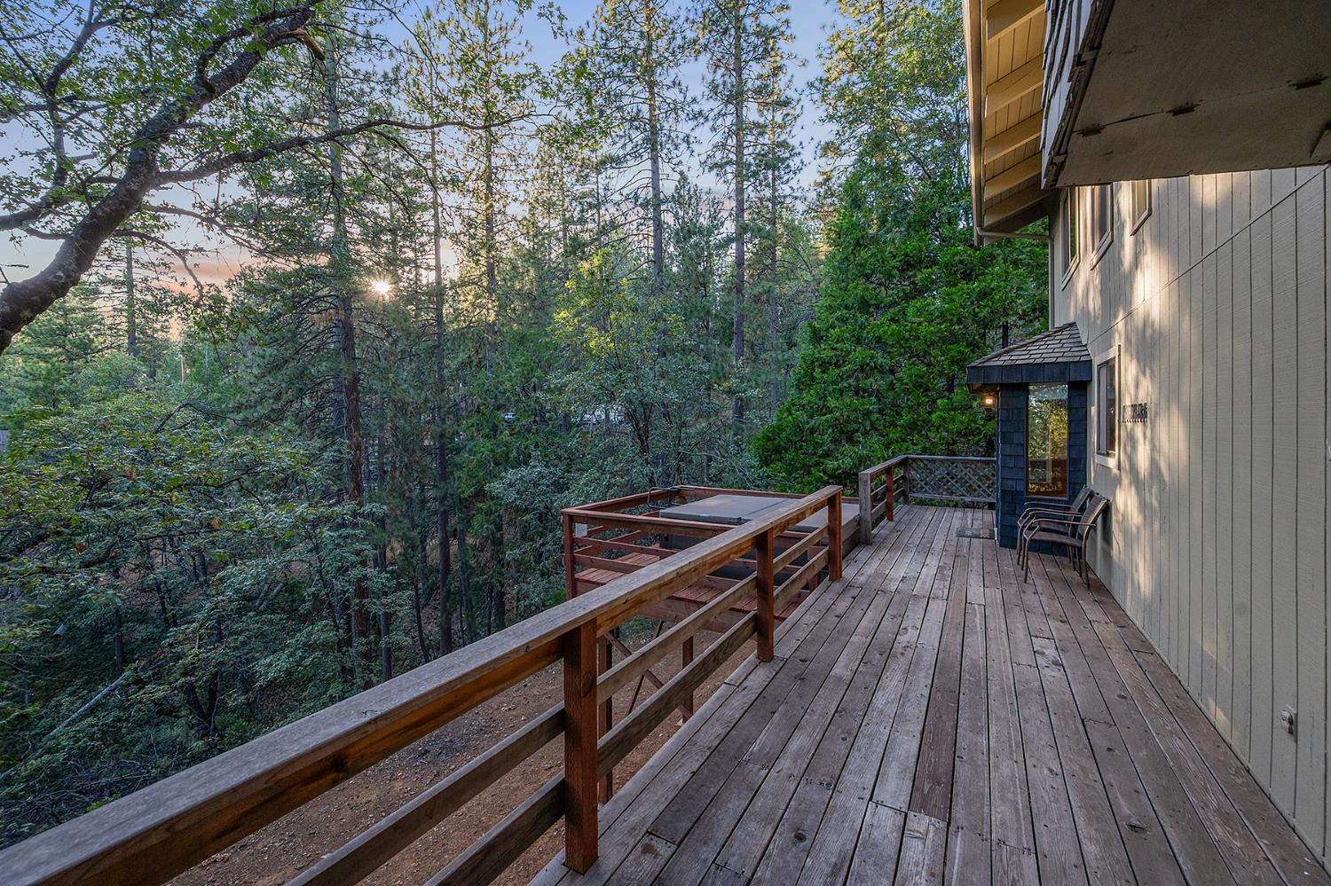 1260 Canyon View Court