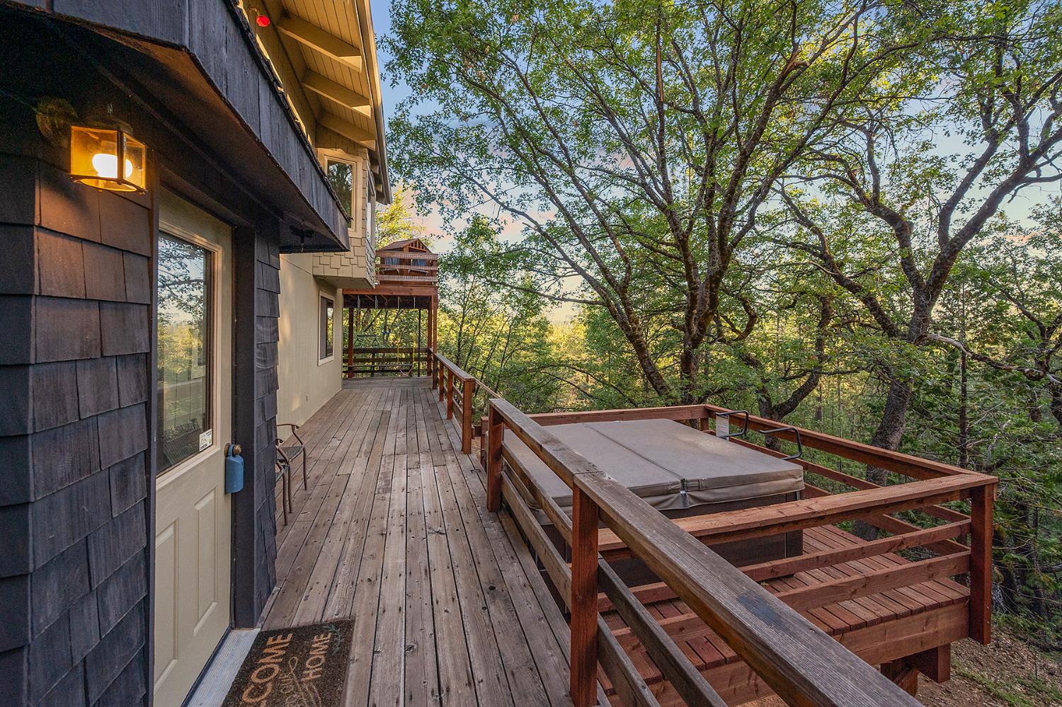1260 Canyon View Court