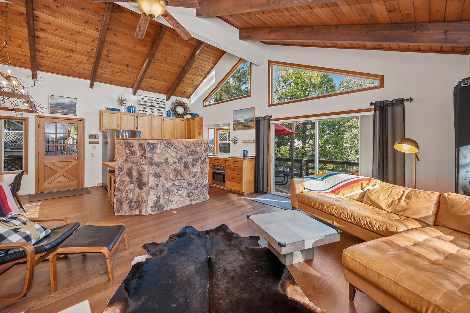 1260 Canyon View Court