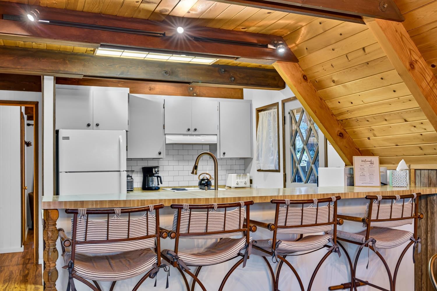 1476 Gloria Drive
