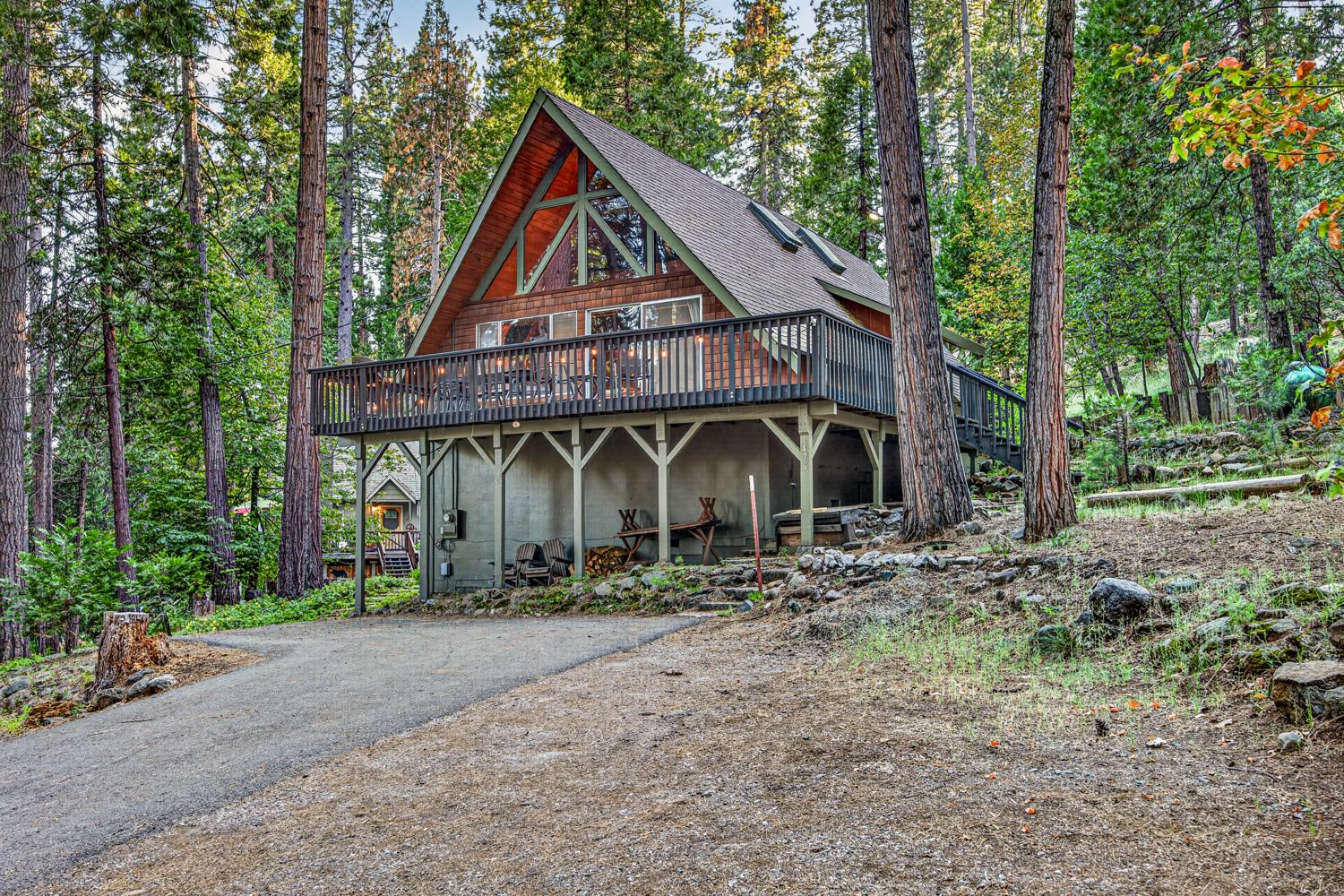 1476 Gloria Drive