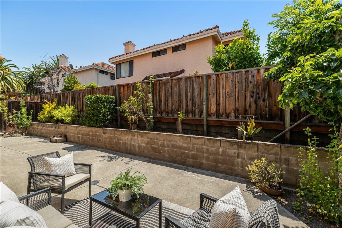 648 Kirby Common