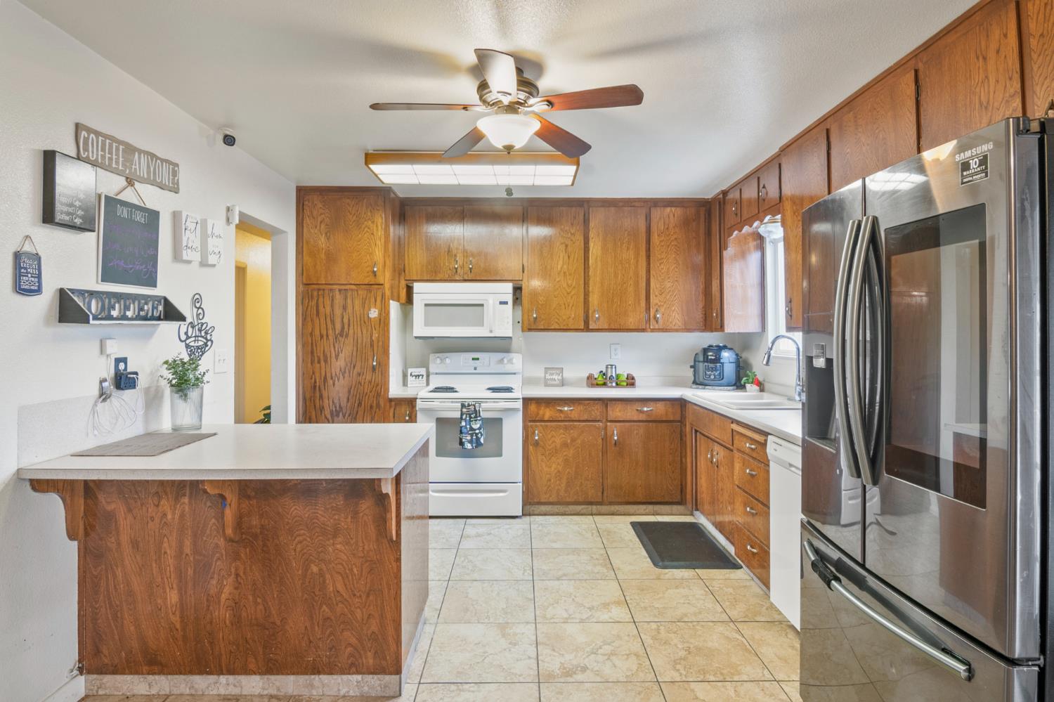 1700 Chapala Way