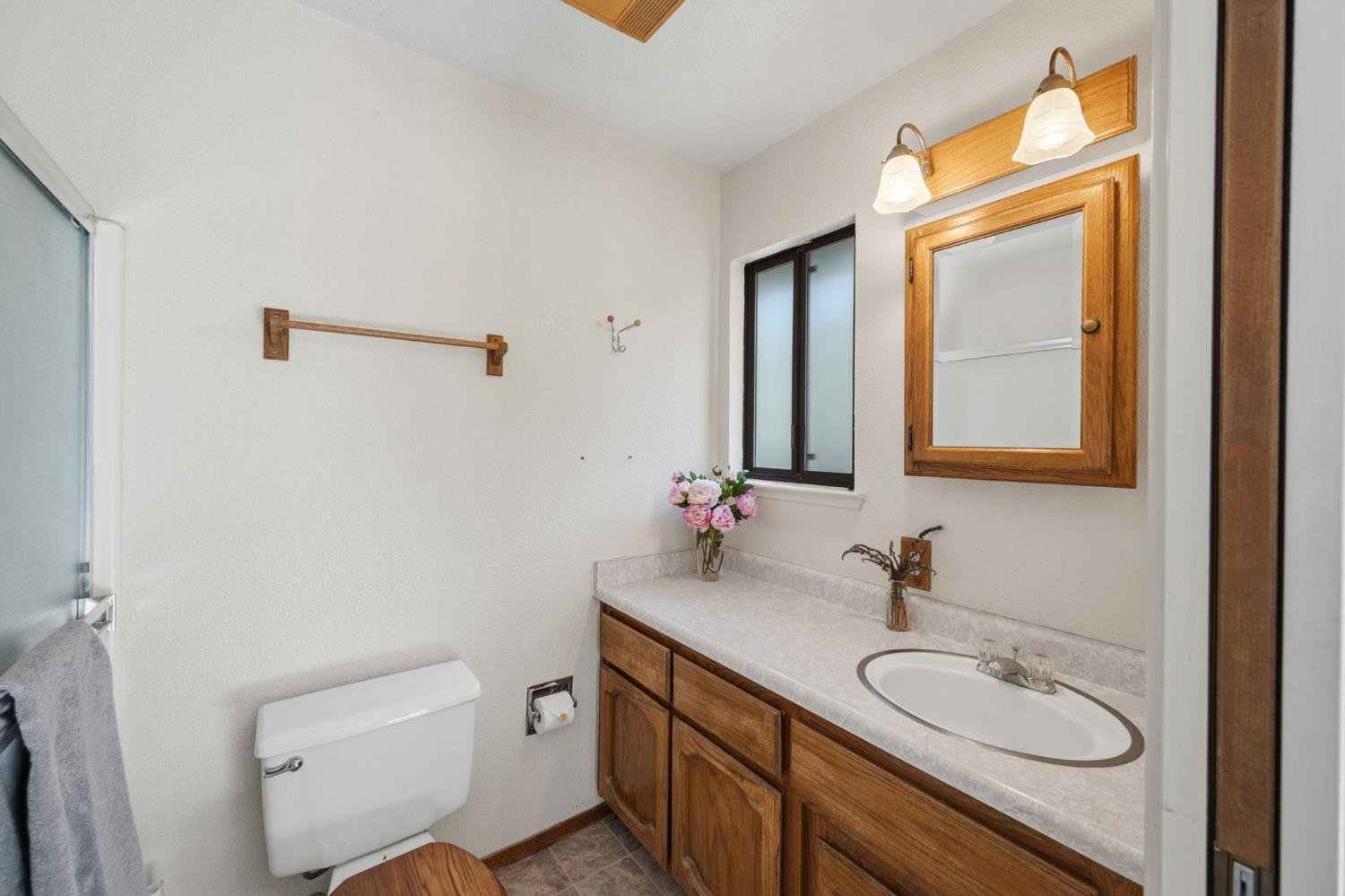 2015 E Mokelumne Drive