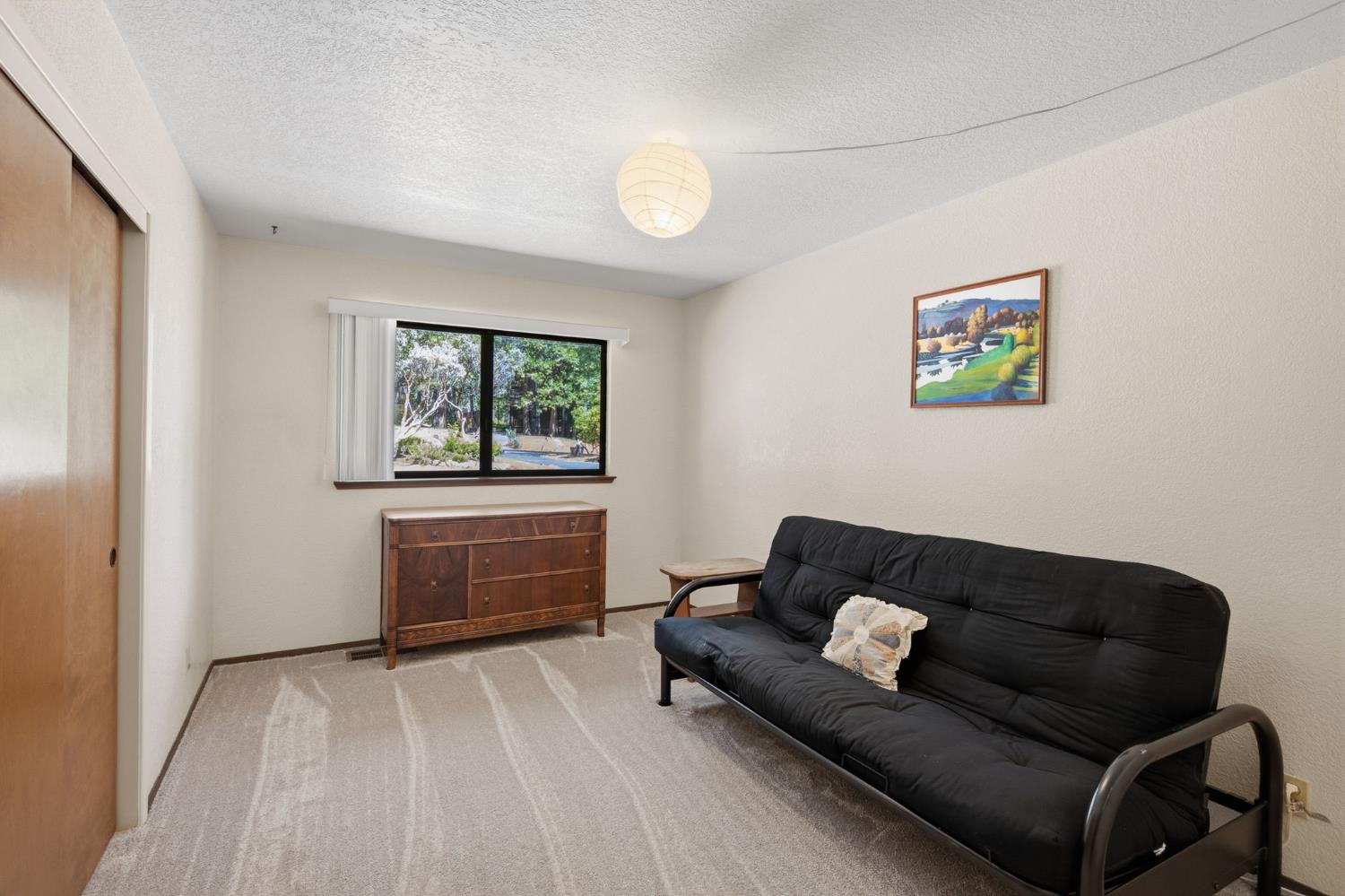 2015 E Mokelumne Drive
